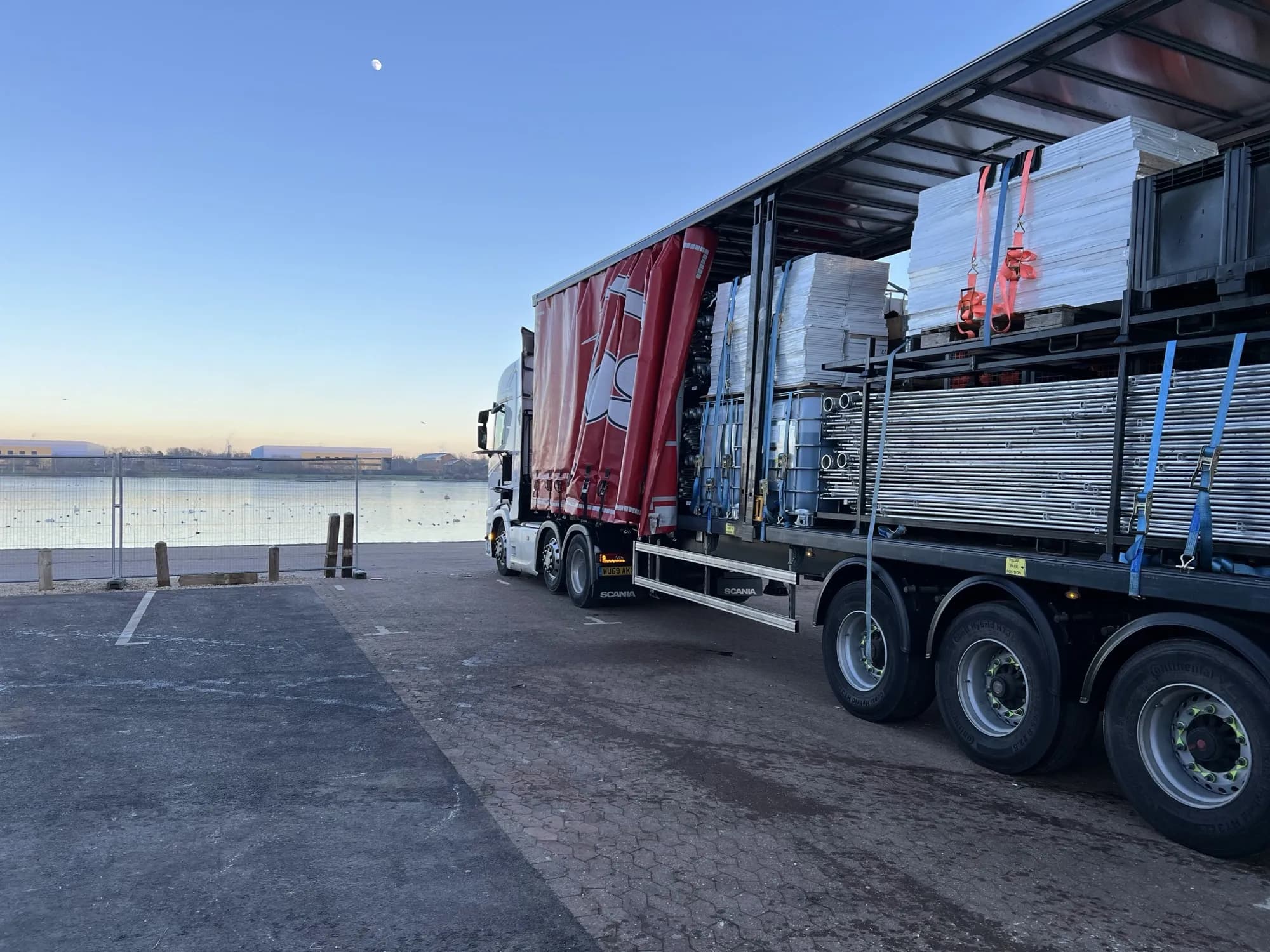 Rink equipment arriving by lorry for the build